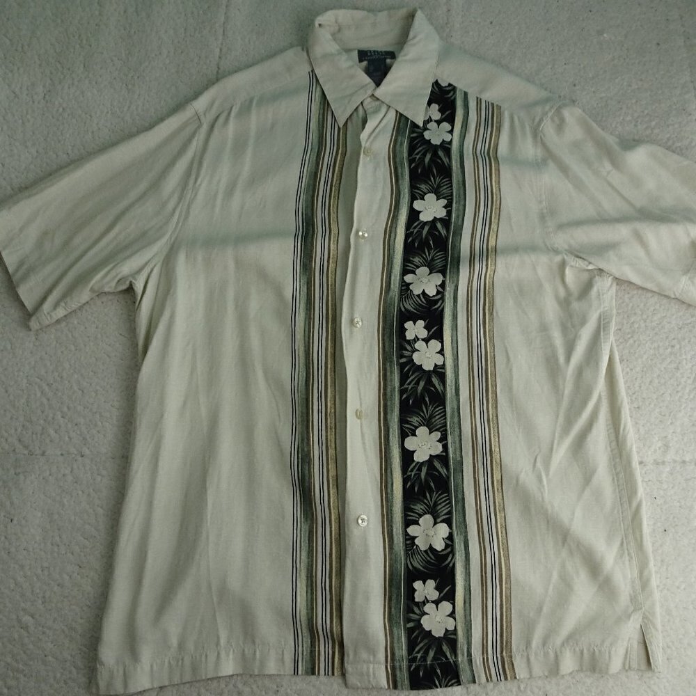 Liz Claiborne Tan Tropical Flowers Bup Shirt Large